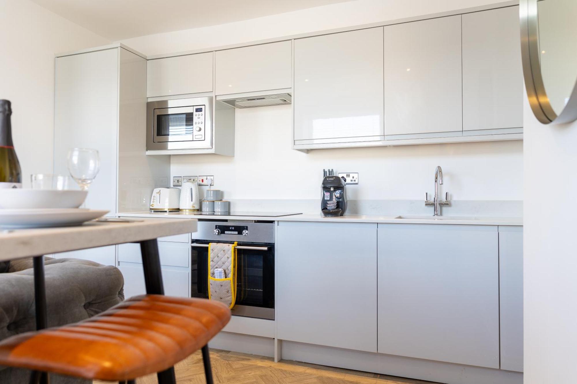 קארדיף Boutique City Centre Apartments מראה חיצוני תמונה