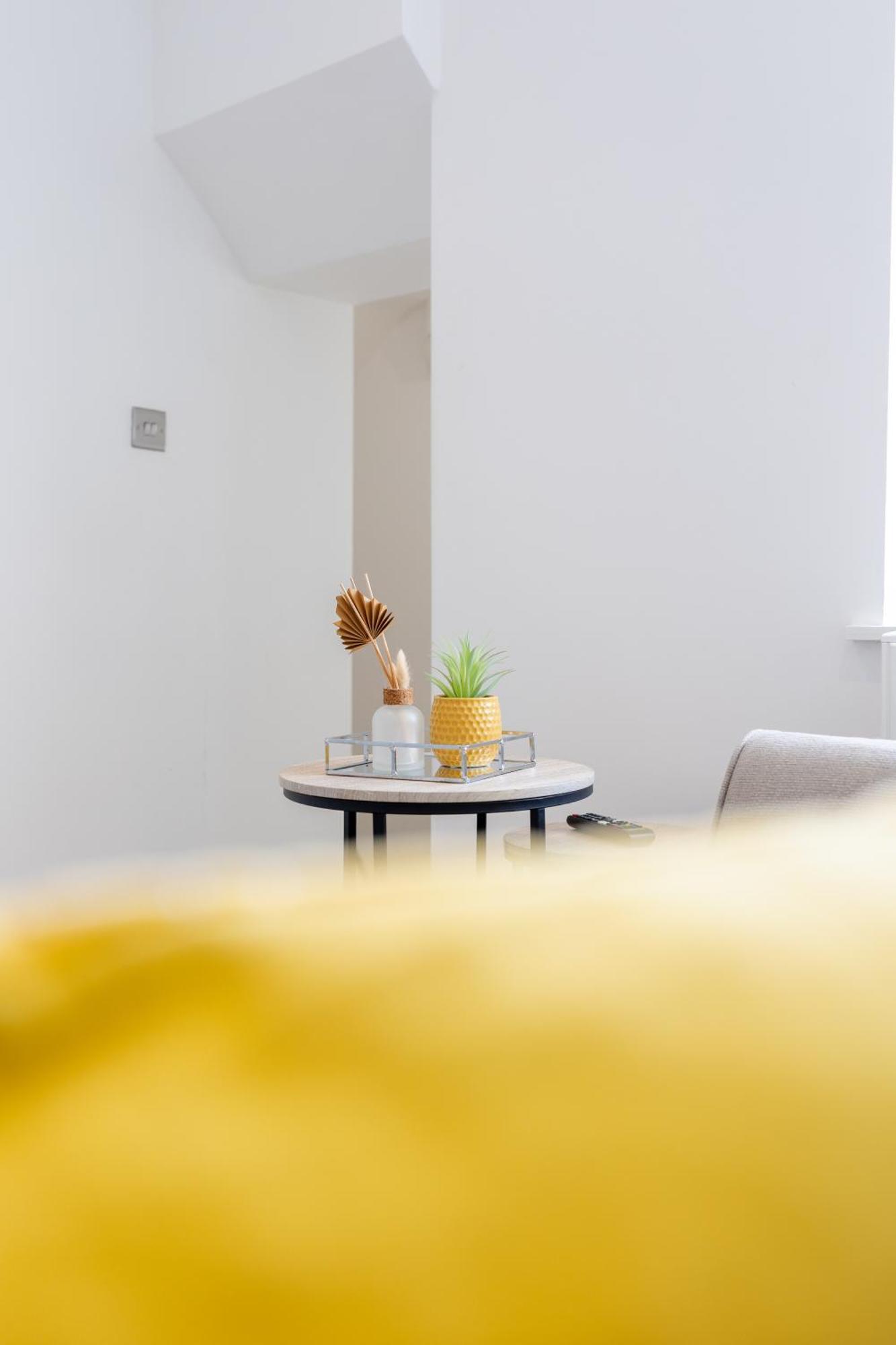 קארדיף Boutique City Centre Apartments מראה חיצוני תמונה